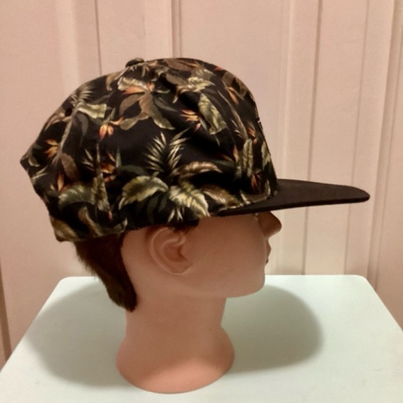Billabong Floral Print Flat Brim Snapback Hat - Picture 3 of 7